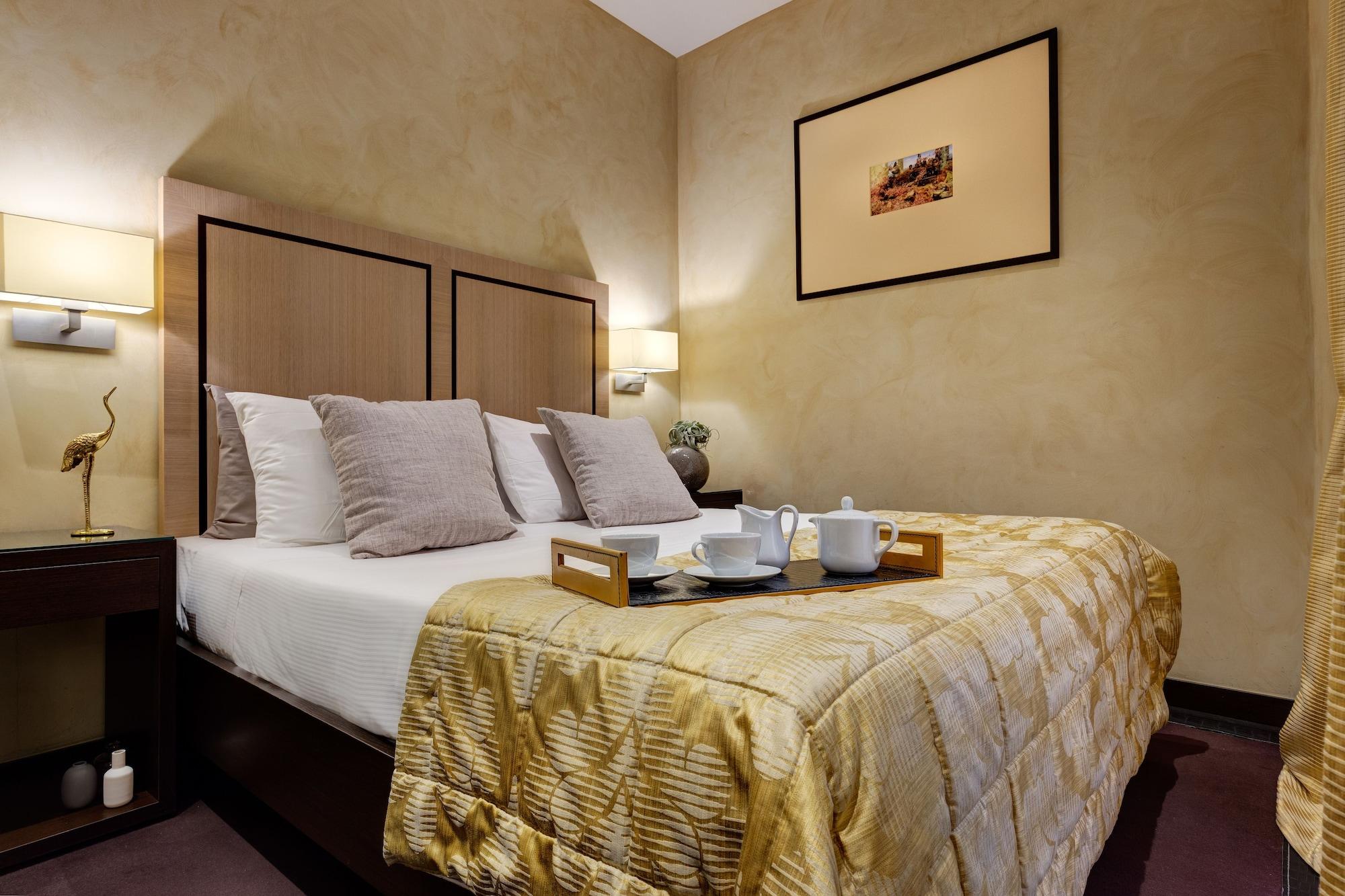 Intown Luxury House Pensión 3*