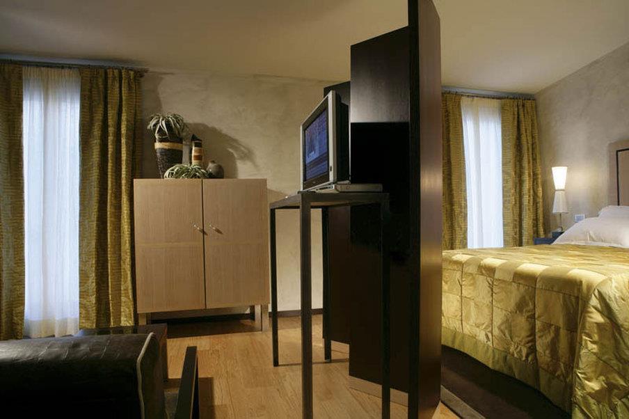 Intown Luxury House Pensión 3*