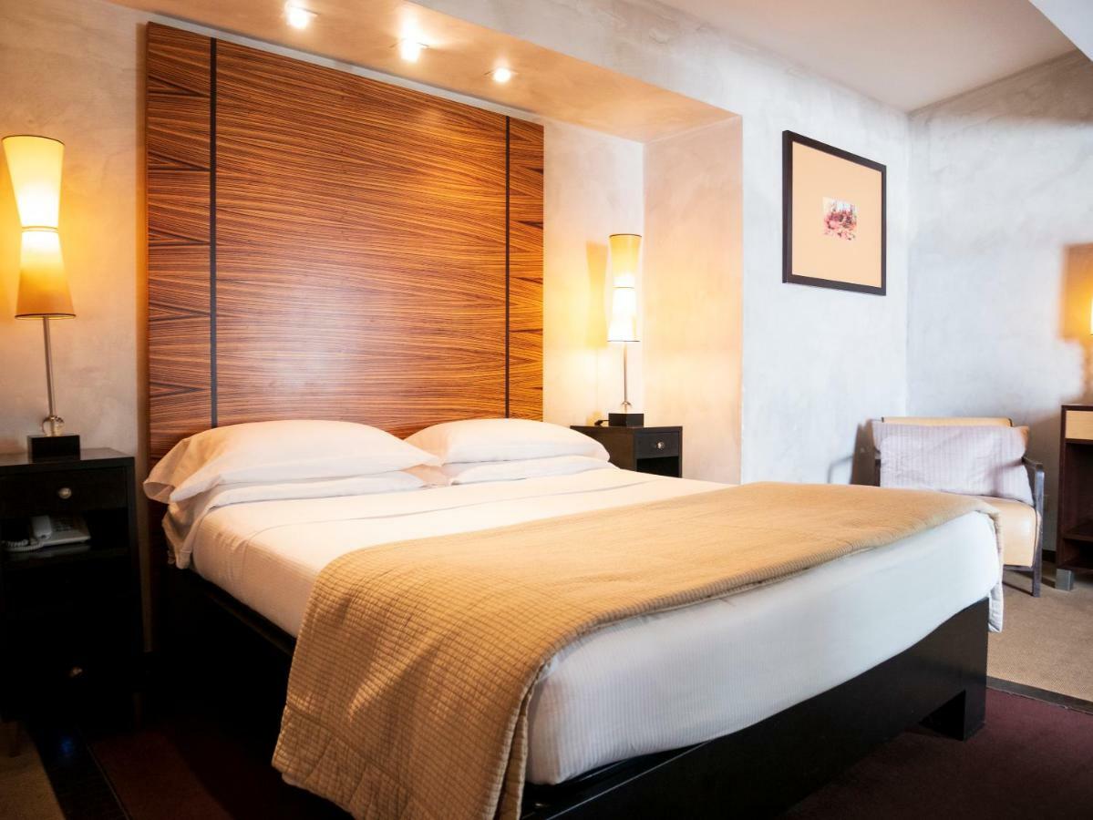 Intown Luxury House Pensión 3*